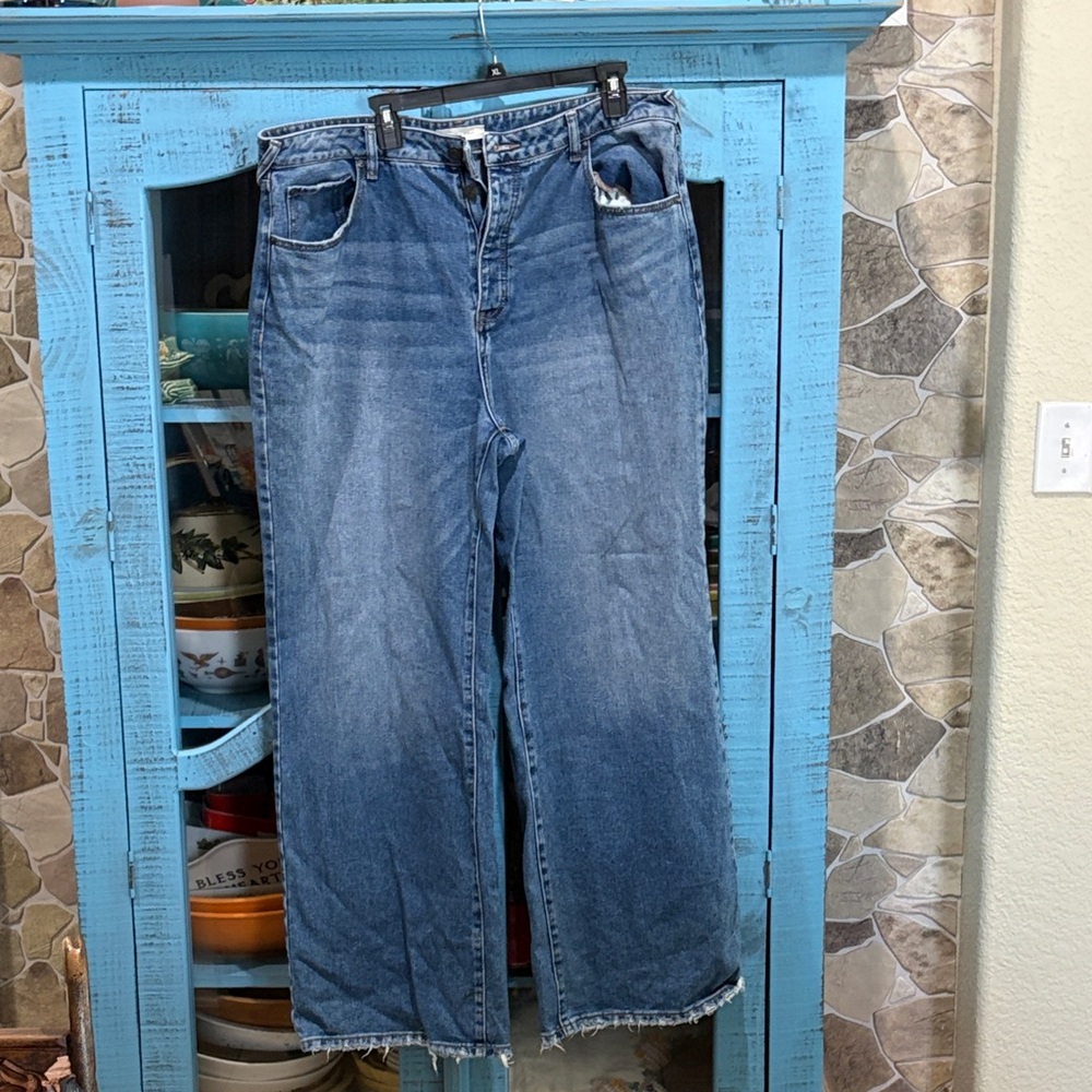 Cleo + Wolf Loose Fit Jeans